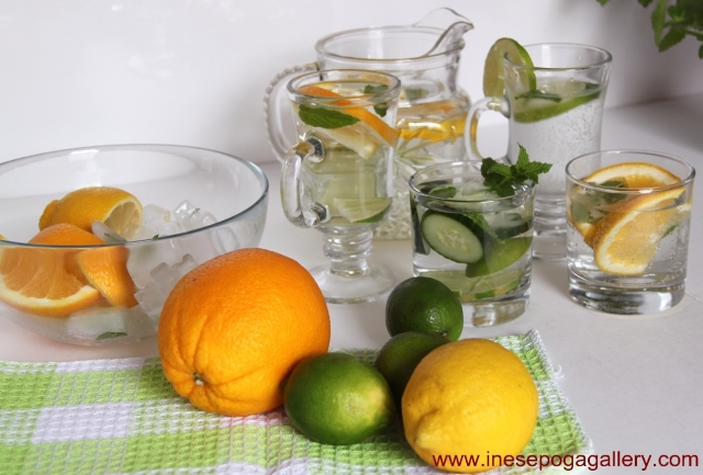How to make delicious natural fruit water